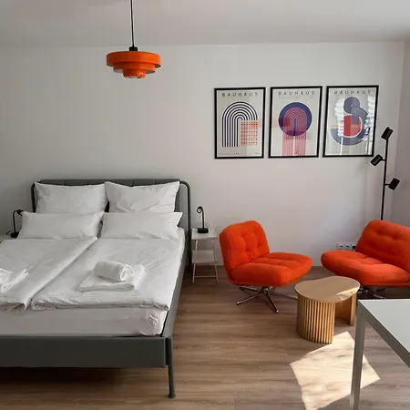 Vibrantapt - Ruhig & Modern - 15 Min Ins Zentrum - Uniklinik-naehe - Privatparkplatz - Schnelles Wlan - Terrasse Apartman Drezda