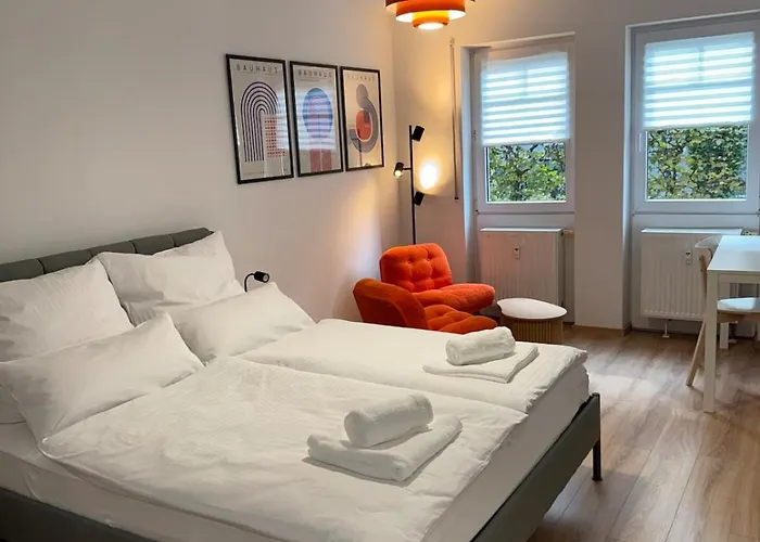 Vibrantapt - Ruhig & Modern - 15 Min Ins Zentrum - Uniklinik-naehe - Privatparkplatz - Schnelles Wlan - Terrasse * Drezda