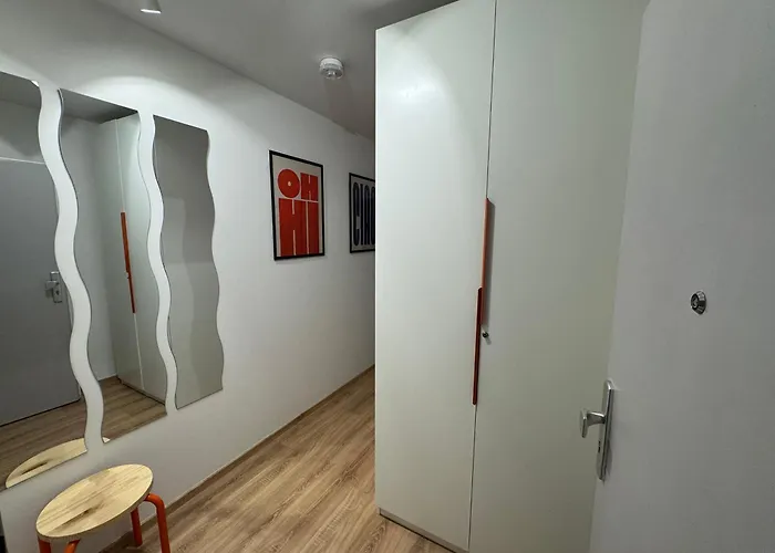 Vibrantapt - Ruhig & Modern - 15 Min Ins Zentrum - Uniklinik-naehe - Privatparkplatz - Schnelles Wlan - Terrasse Apartman *